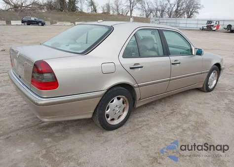 2000 Mercedes-Benz C 230 Kompressor из США, поврежденный, VIN WDBHA24G3YA815994
